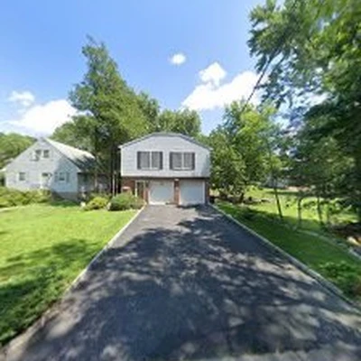 Gil Santos Landscaping, LLC