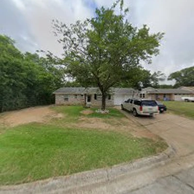 Leota Landscaping & Construction LLC