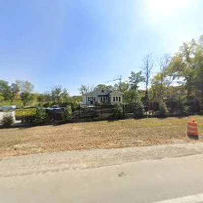 Colonial Landscaping