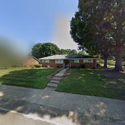 LawnStarter - Charlotte Landscaping