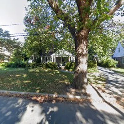 Colonial Landscaping
