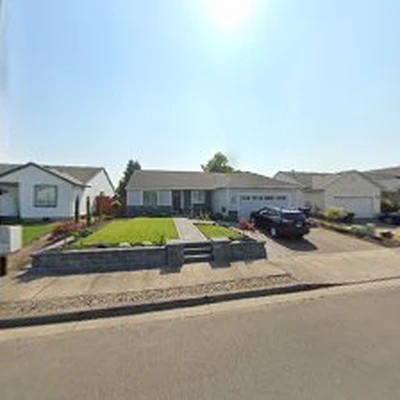 Premium Gardens Landscaping Maintenance