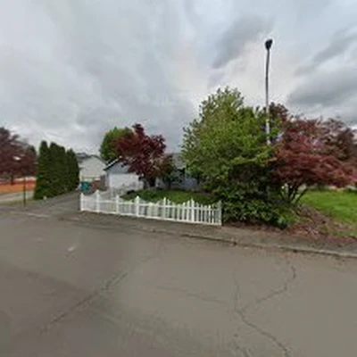 Landscaping/Lawn Care Where The Grass Is Greener