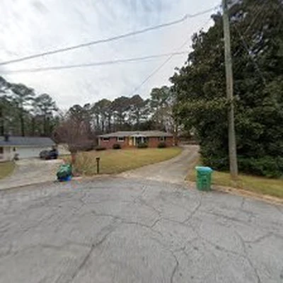 LawnStarter - Atlanta Landscaping