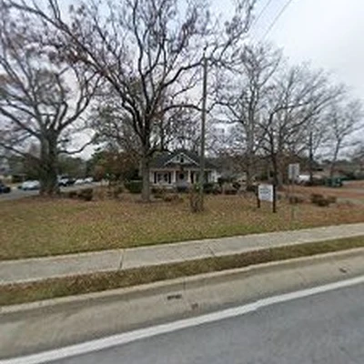 Moore's Landscaping Inc
