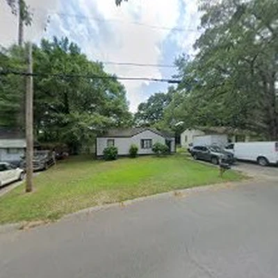 Varela’s landscaping LLc