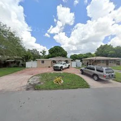 López landscaping & maintenance of Broward LL