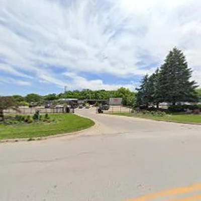 Earl May Garden Center