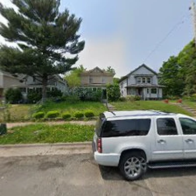 Luna's Premier Landscaping LLC