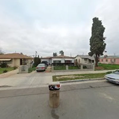 Bakersfield Lawn Care Services by Perez