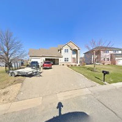 Larson Lawn Service LLC