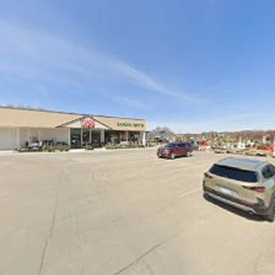 Earl May Garden Center