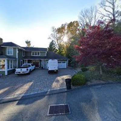 Yuliano Landscaping LLC