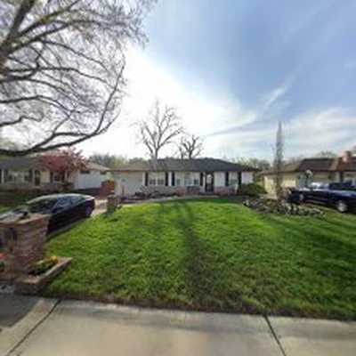 JE Landscaping & Tuckpointing LLC