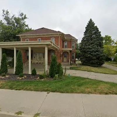 Boggs Lawn Maintenance LLC