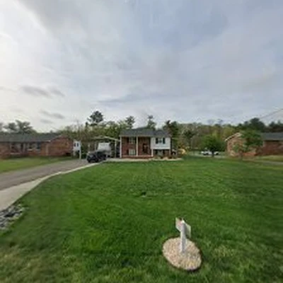 Martir's Landscaping and Tree Services LLC