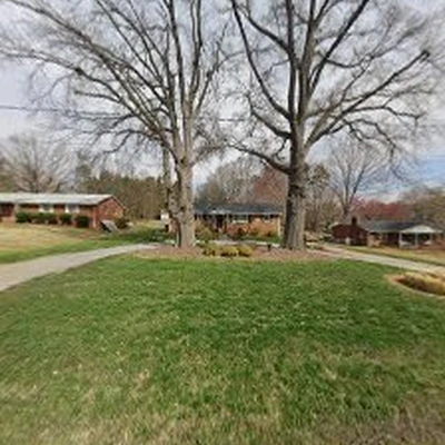 Premium Landscapes & Lawncare LLC