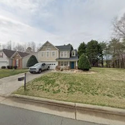 Gil's Tree Service & Lawn Care