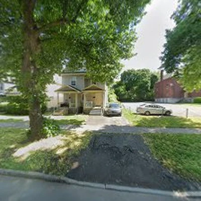 LawnStarter Lawn Care Service