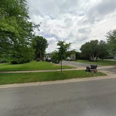 Ada's Lawn Care LLC