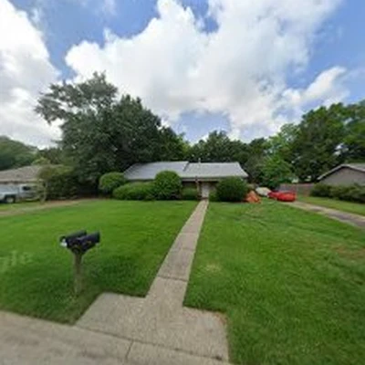 Aloha grass lawn care and landscape