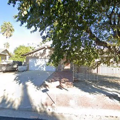 E & E Landscaping