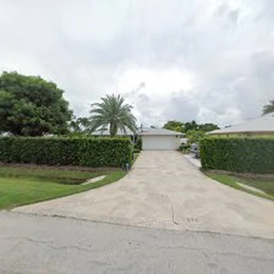 Bella Lawn Maintenance