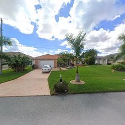 D Landscapes LLC.