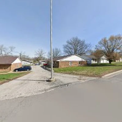 Dirty's lawn and landscaping