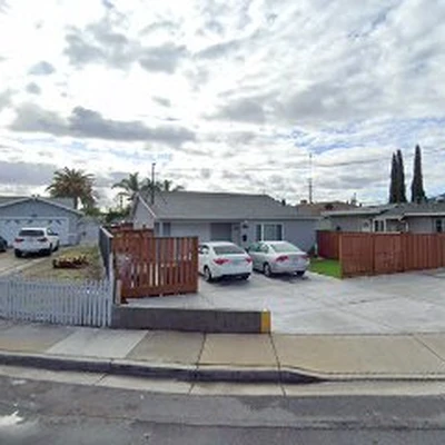 GOLDEN MEADOW LLC DBA Golden Meadow Cleaning Pros