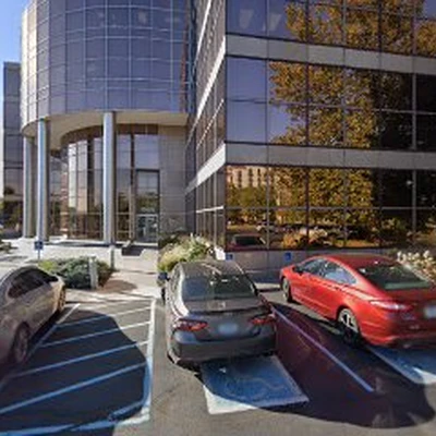 DAAKL GROUP LLC