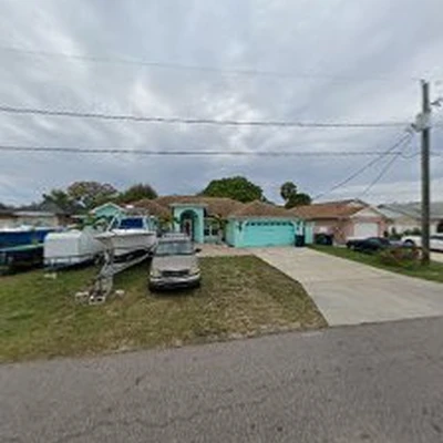 Divine Shine Pressure Washing Tampa, Soft Power Washing, Window Cleaning, Driveway Power Washing