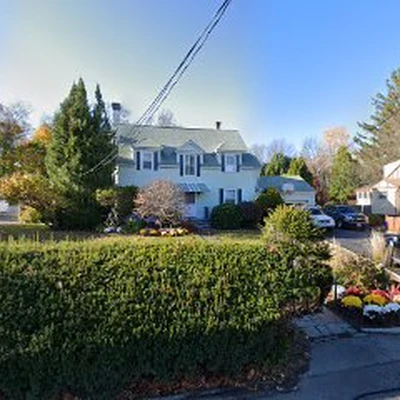 New England Seamless Gutter Installation and Cleaning - Gutter Replacement Services and Gutter Cleaning Services