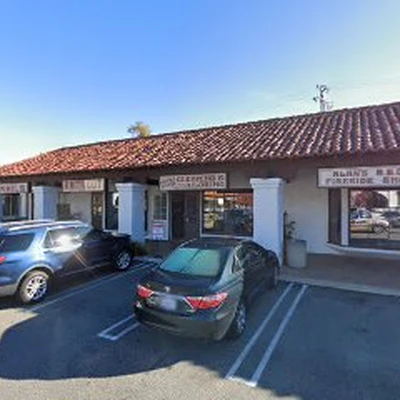 Reyes Adobe Cleaning & Tailor