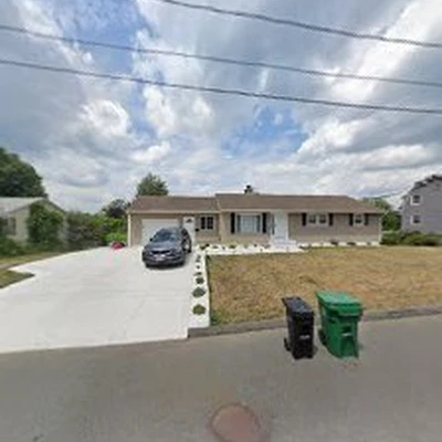 Supreme Gutters LLC
