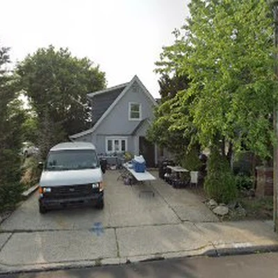 Elmont Tree Service