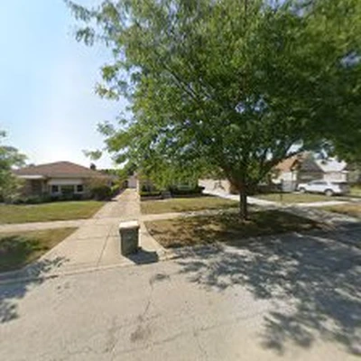 Stuart's Lawn Care & Tree Removal