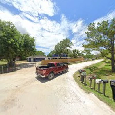 Alvarado tree service