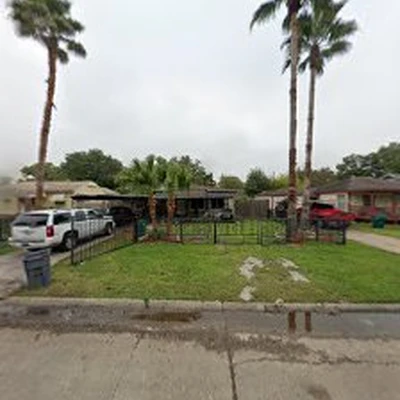 Southtex Fence & Trees LLC