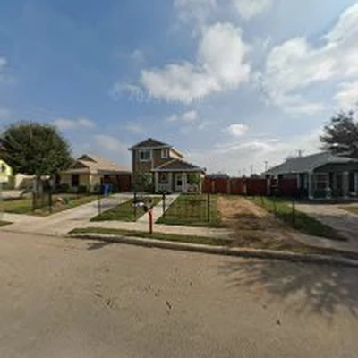 Miguel’s lawn & Tree Service