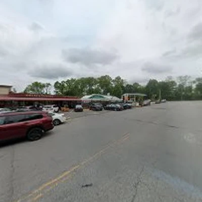L S Garden Mart