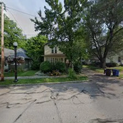 M & E Tree Services