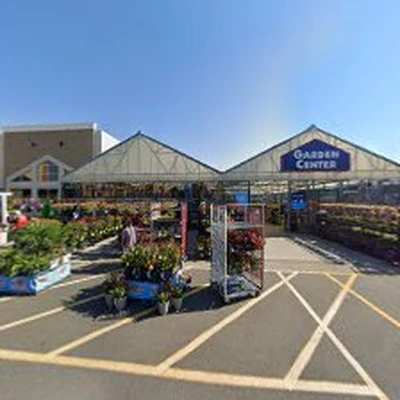 Lowe's Garden Center