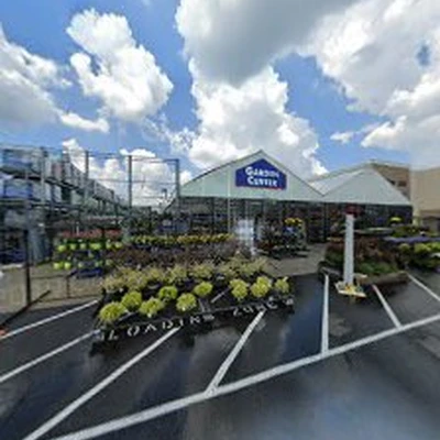 Lowe's Garden Center