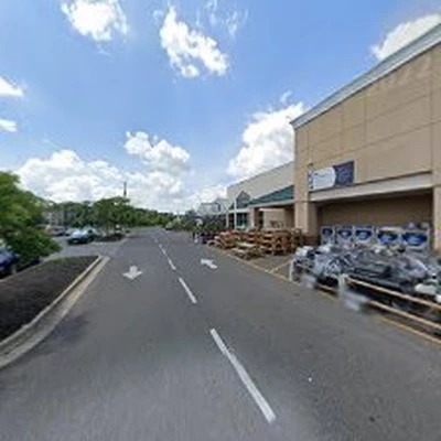 Lowe's Garden Center