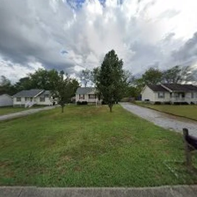 R & D Empire Tree Service & Fence , Roofing