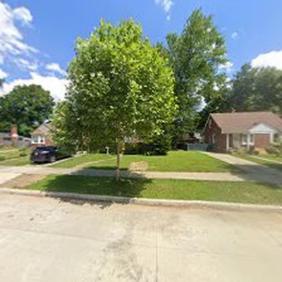 Johnny Redbones Tree Service