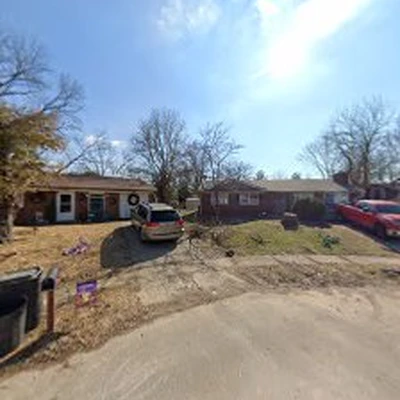 GONZALEZ TREE SERVICE AND ROOFING LLC