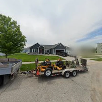 Hartford Tree Service by Upheld Properties Lawncare