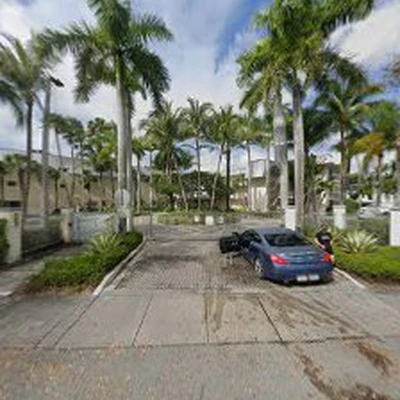 Oasis Tree Service Company LLC